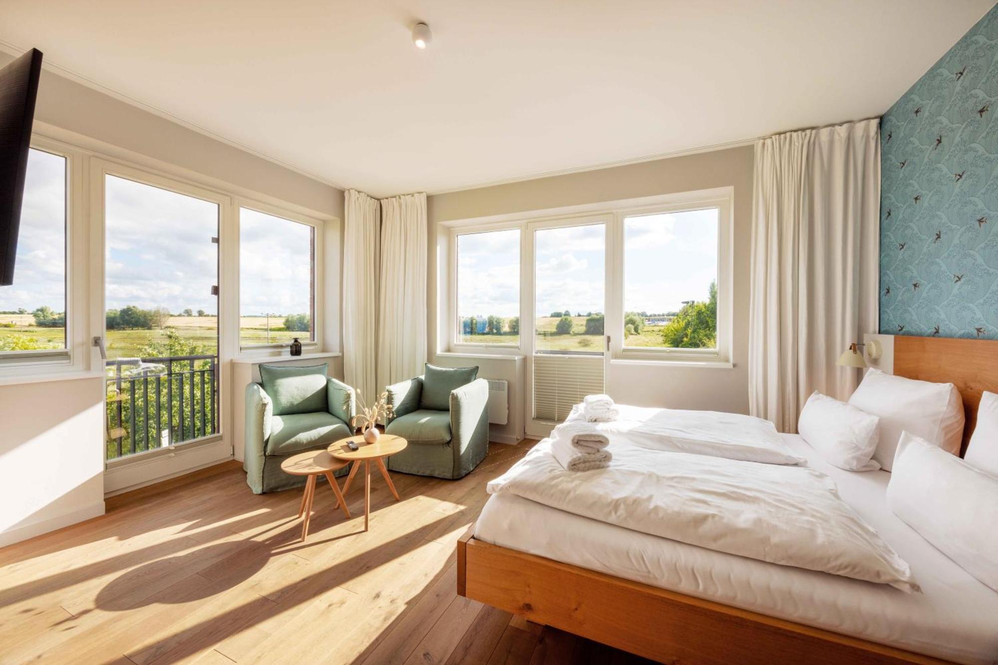 Bades Huk Marina Hotel Hohen Wieschendorf Esterno foto